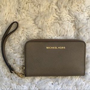 Michael Kors Wristlet